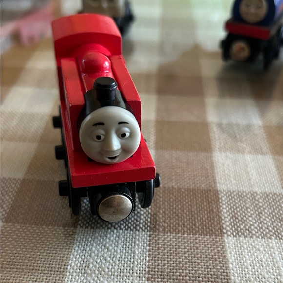 Thomas & Friends Colorful Train Engine Collection - Picture 5 of 13